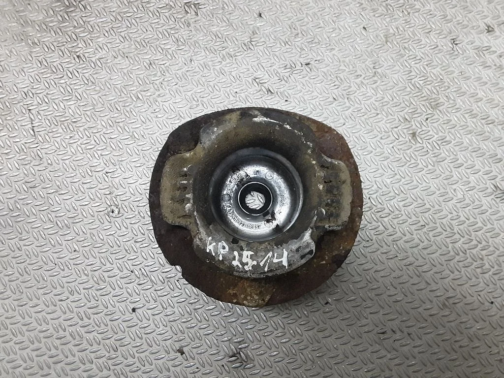 Front coil spring rubber mount 2013230867