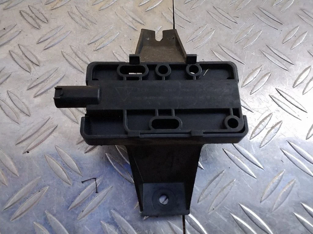 Keyless (KESSY) go control unit/module – Porsche Cayenne (92A) (2010-2017)