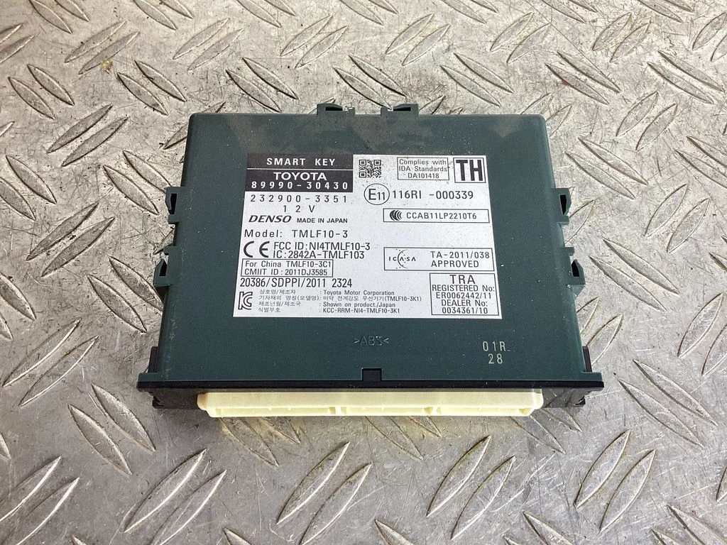 Keyless (KESSY) go control unit/module – Lexus GS 250 350 300H 450H (2013-)