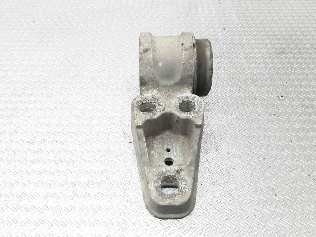 Rear axle beam mounts housing – Volkswagen Passat B5 (1997-2000)