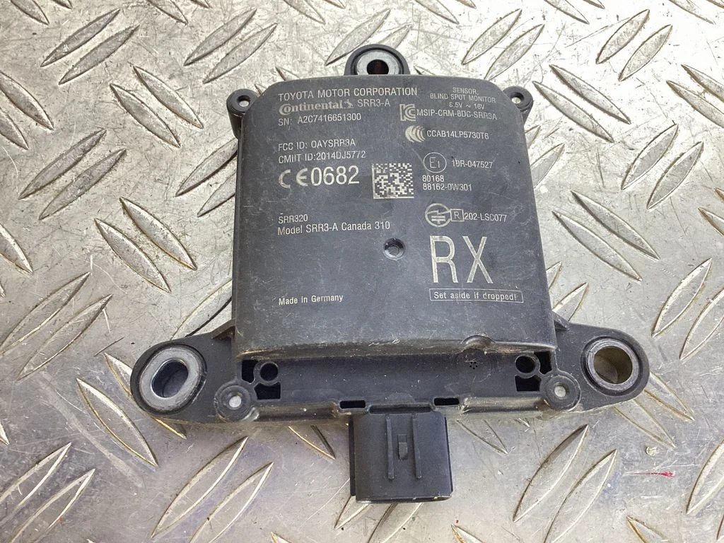 Blind spot module – Lexus RX 450H (2016-)