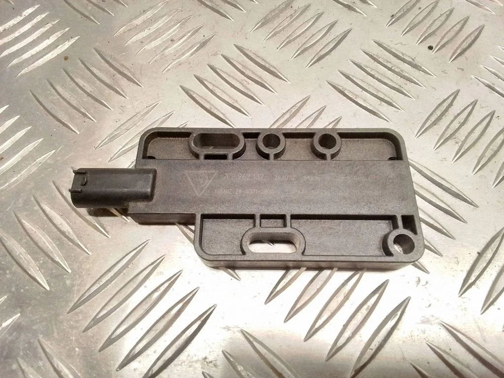 Keyless (KESSY) go control unit/module – Porsche Cayenne (9PA) (2002-2010)