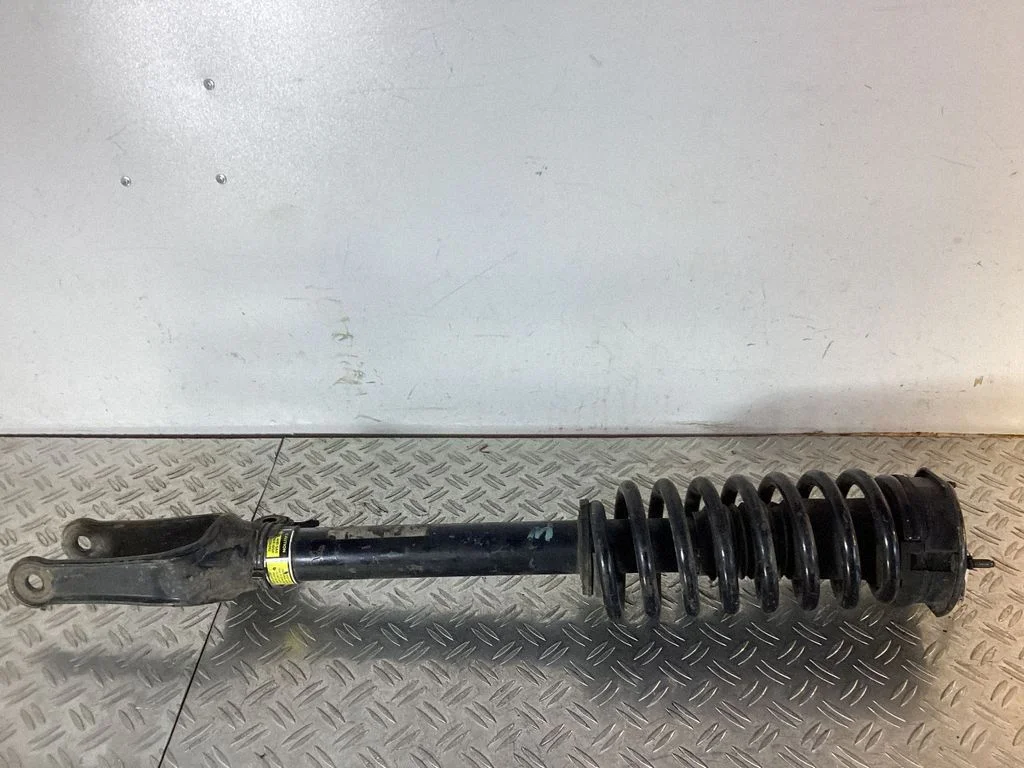Front shock absorber with coil spring – Mercedes-Benz ML-Class W164 (2005-2011)