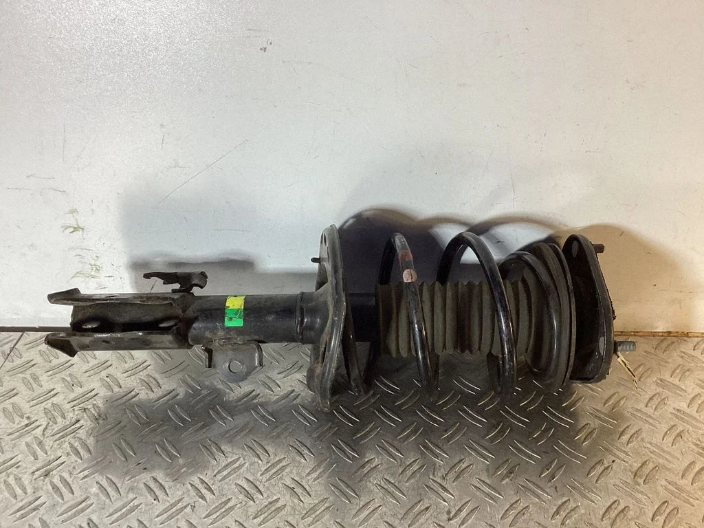 Front shock absorber with coil spring – Toyota Auris 150 (2006-2012)