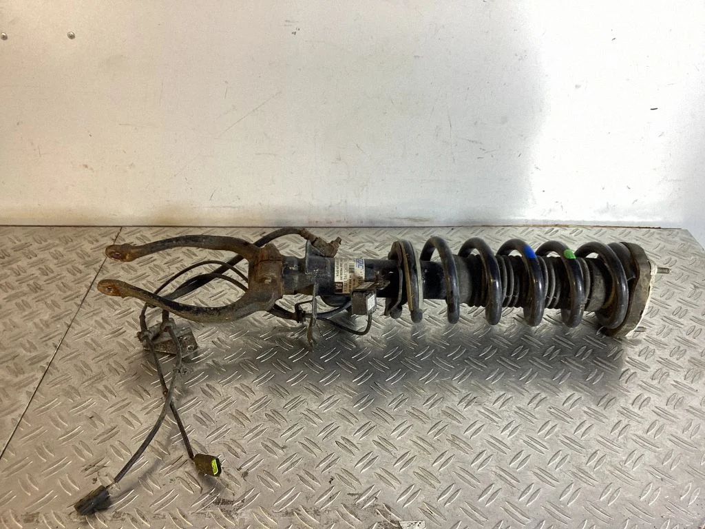 Front shock absorber with coil spring – Infiniti QX70 S51 (2013-2017)