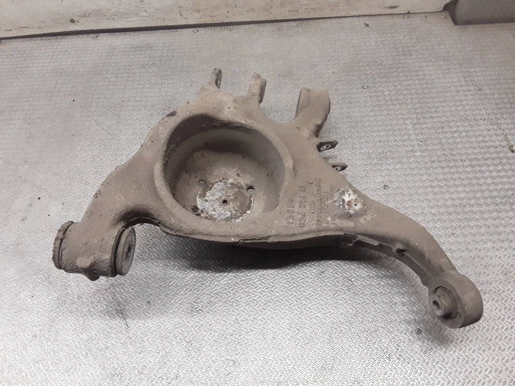 Rear upper control arm/wishbone – right