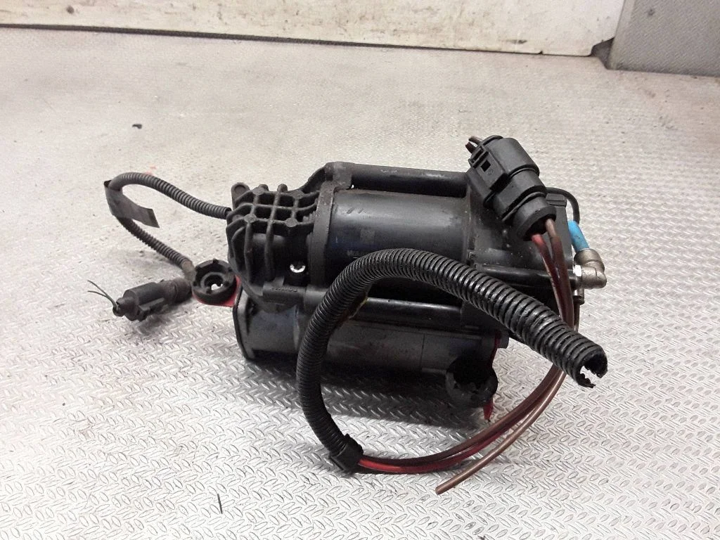 Air suspension compressor/pump A2053200104