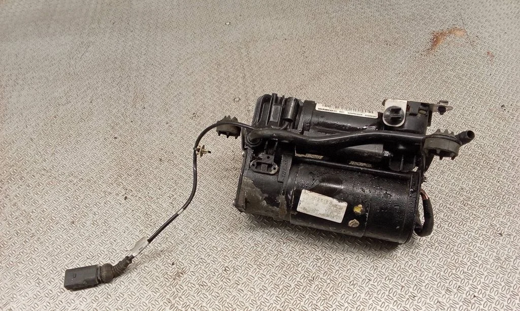 Air suspension compressor/pump 3D0616005K