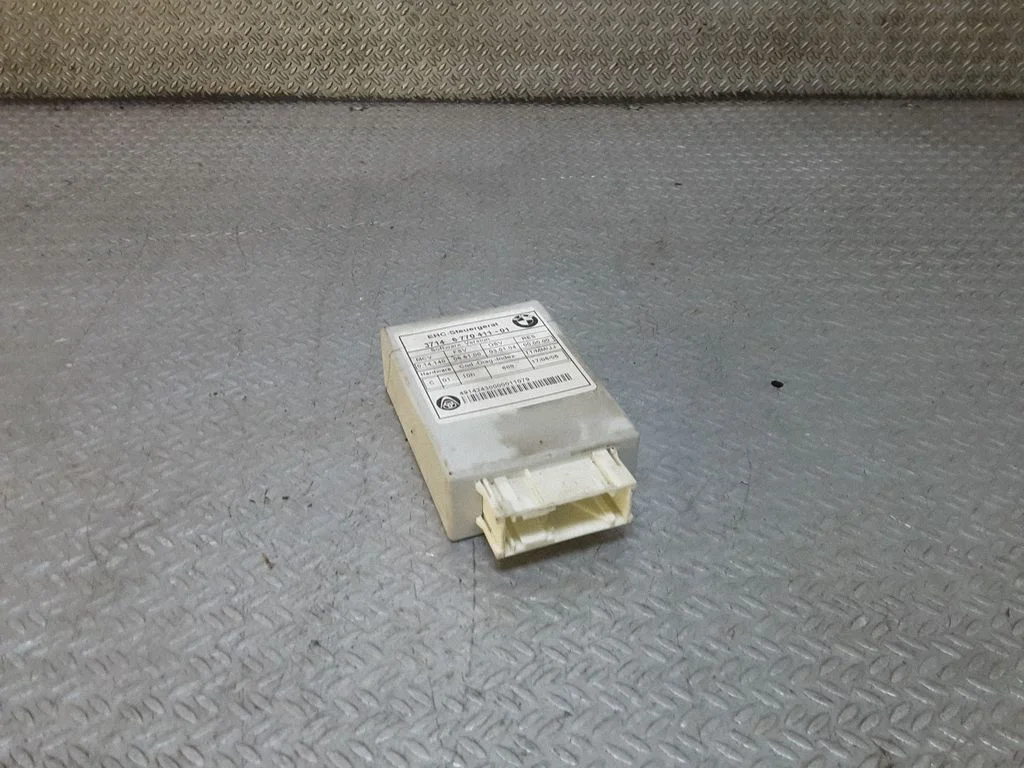 Air suspension control unit module (rear) 3714677041101