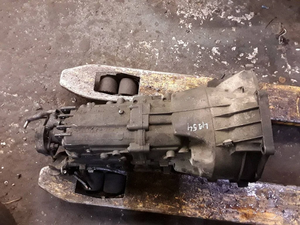 Mehaaniline 6-käiguline käigukast 1069401052