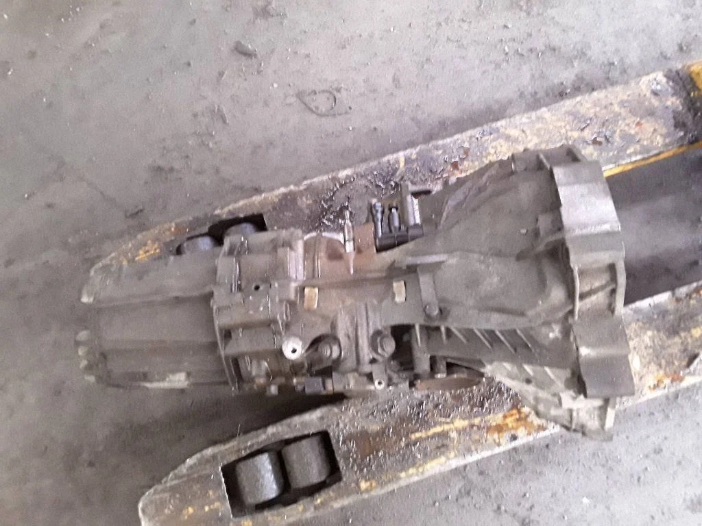 Manual 6 speed gearbox