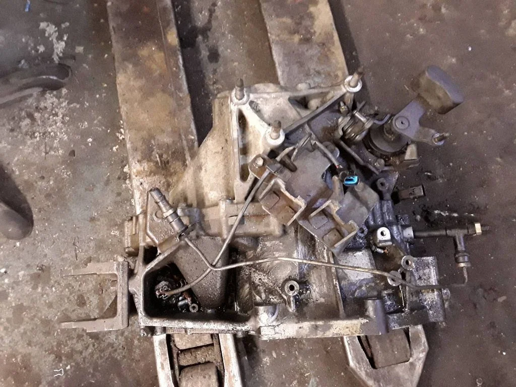 Manual 6 speed gearbox