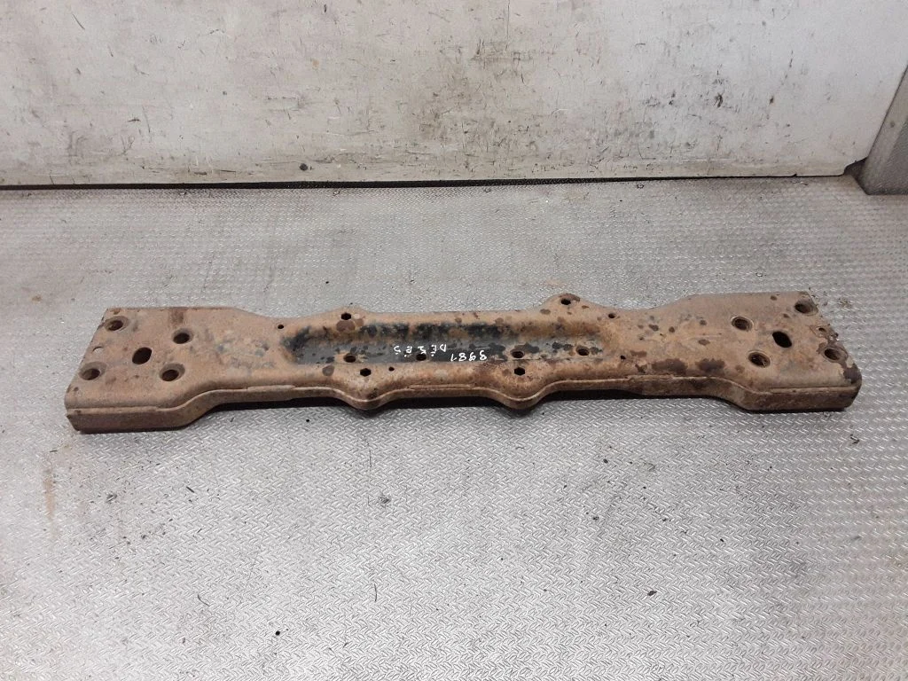Gearbox mounting bracket 52125442AB