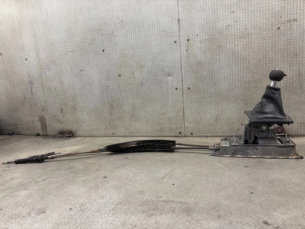 Gear selector mechanism 1K0711061A