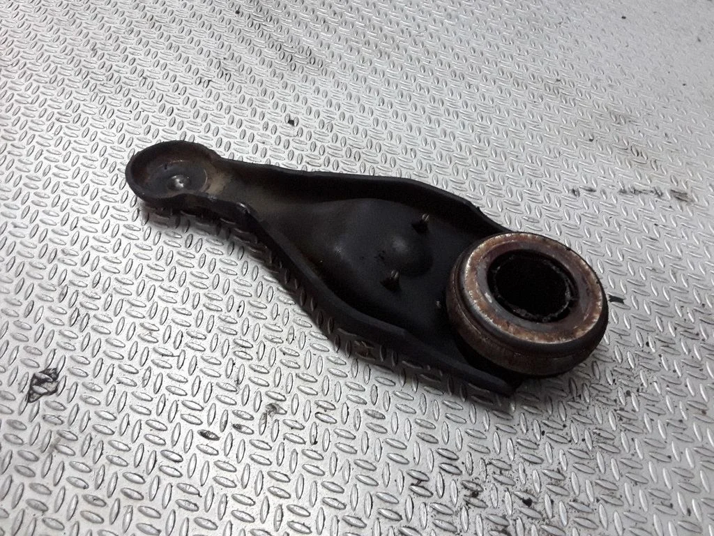 Siduri survelaager koos hoovaga – Citroen C5 (2005-2008)