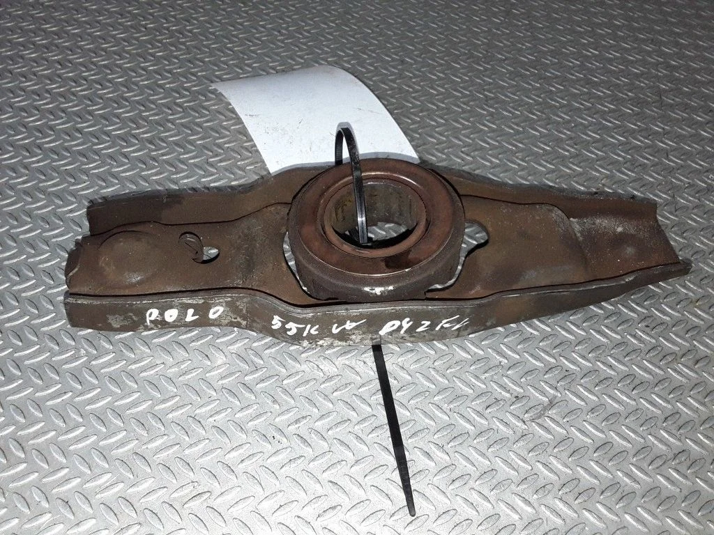 Siduri survelaager koos hoovaga – Volkswagen Polo III 6N 6N2 6NF (1995-2001)