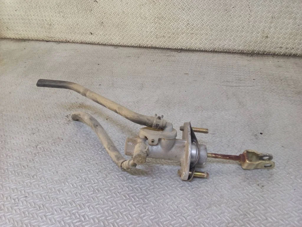 Clutch master cylinder