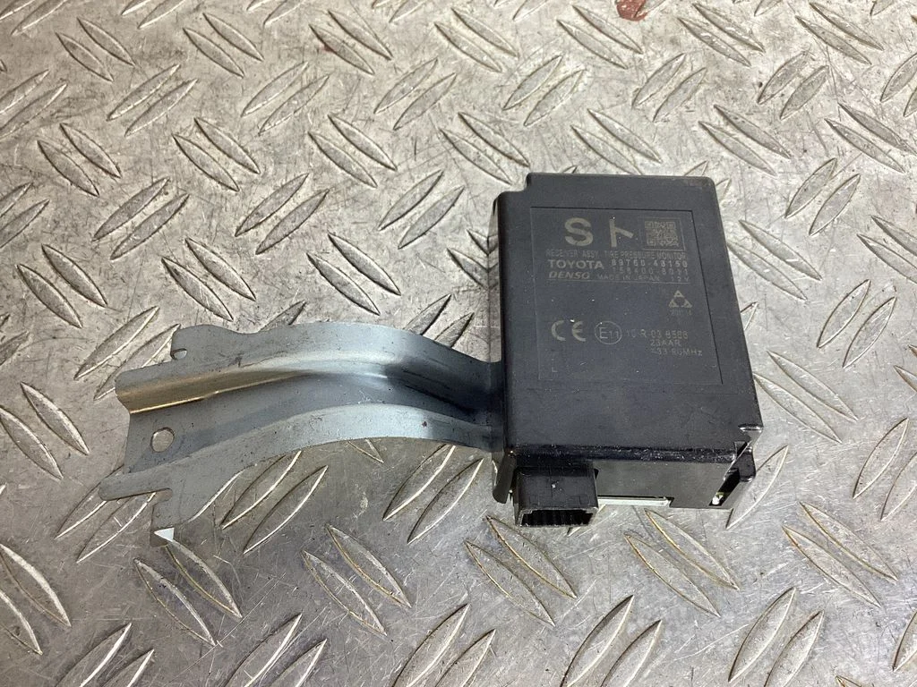 Tire pressure control unit – Lexus RX 450H (2016-)