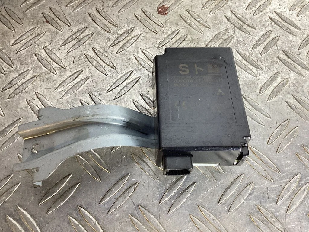 Tire pressure control unit – Lexus RX 450H (2016-)