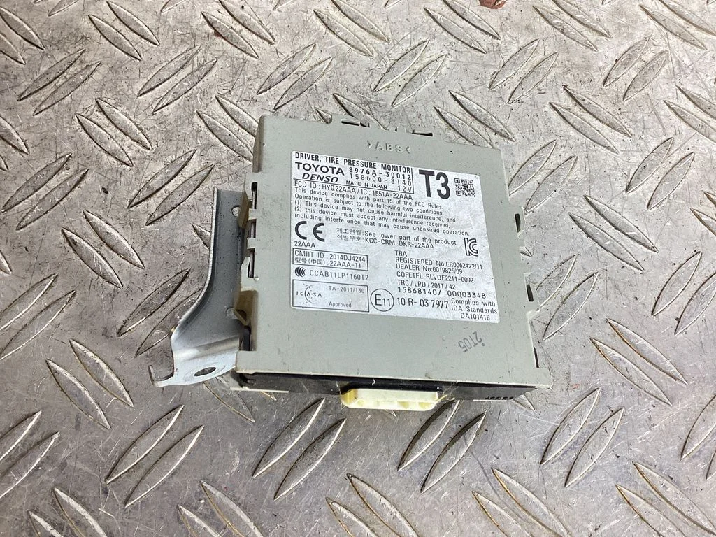 Tire pressure control unit – Lexus GS 250 350 300H 450H (2013-)