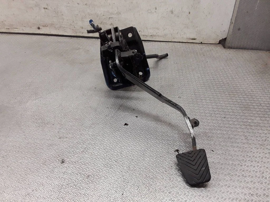 Clutch pedal
