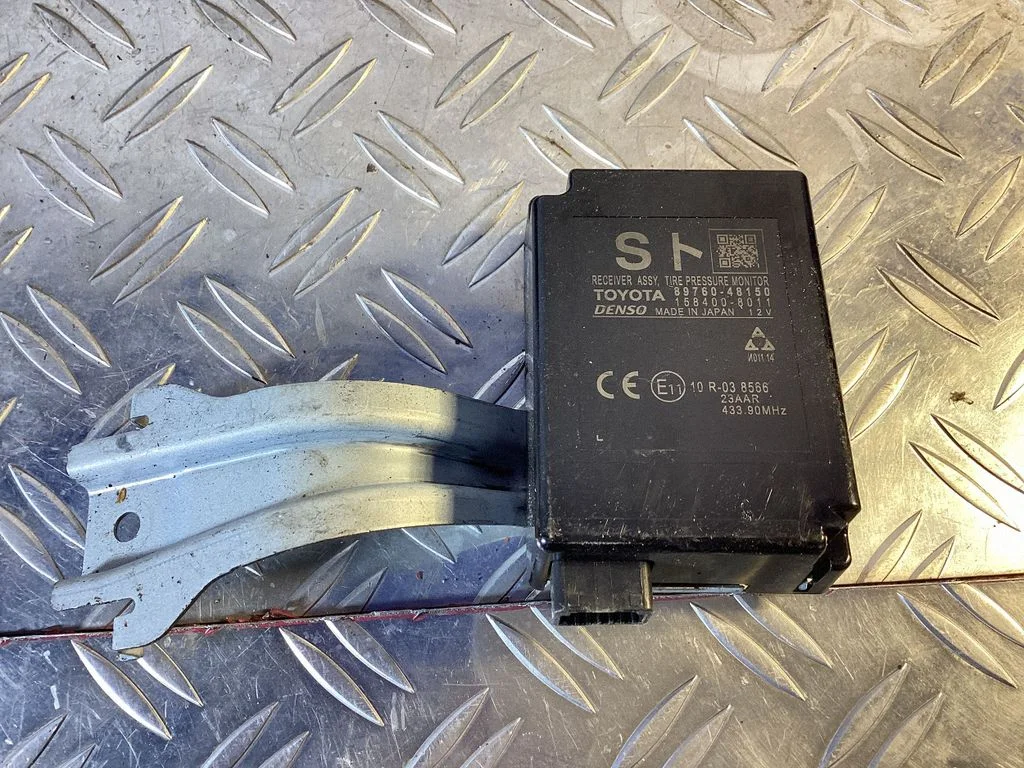 Tire pressure control unit – Lexus RX 450H (2016-)