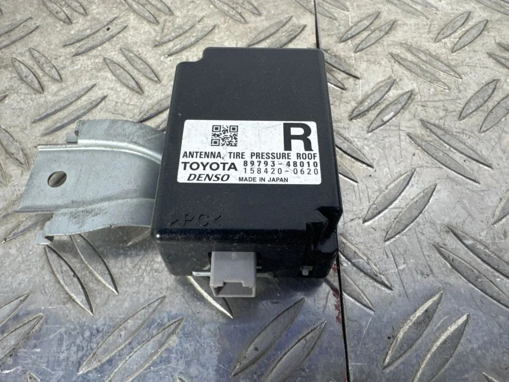 Tire pressure control unit – Lexus RX III (2008-2015)