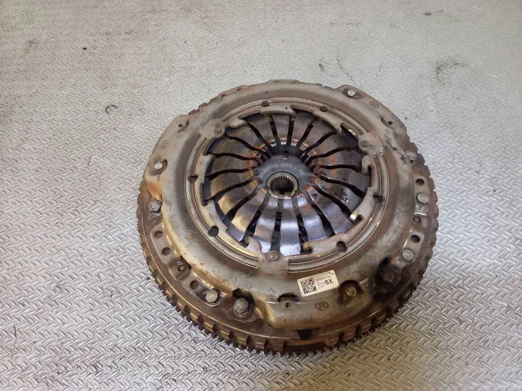 Sidurikomplekt – Renault Clio IV (2012-2019)