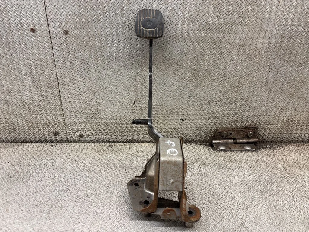 Clutch pedal