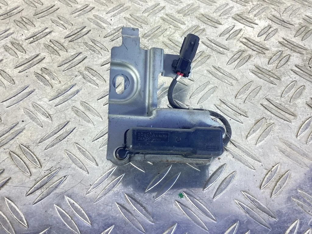 Tire pressure control unit – Lexus RC (2014-)