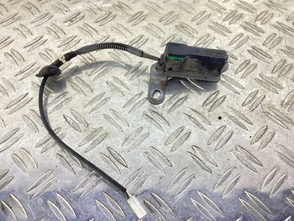 Tire pressure control unit – Lexus RC (2014-)