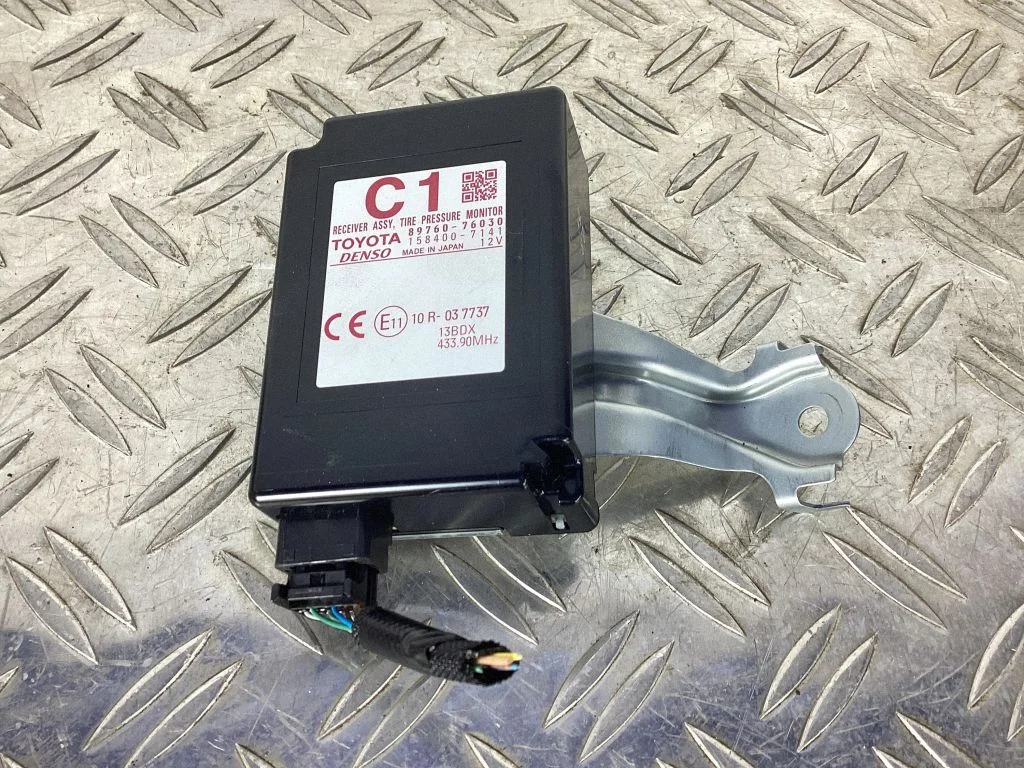 Tire pressure control unit