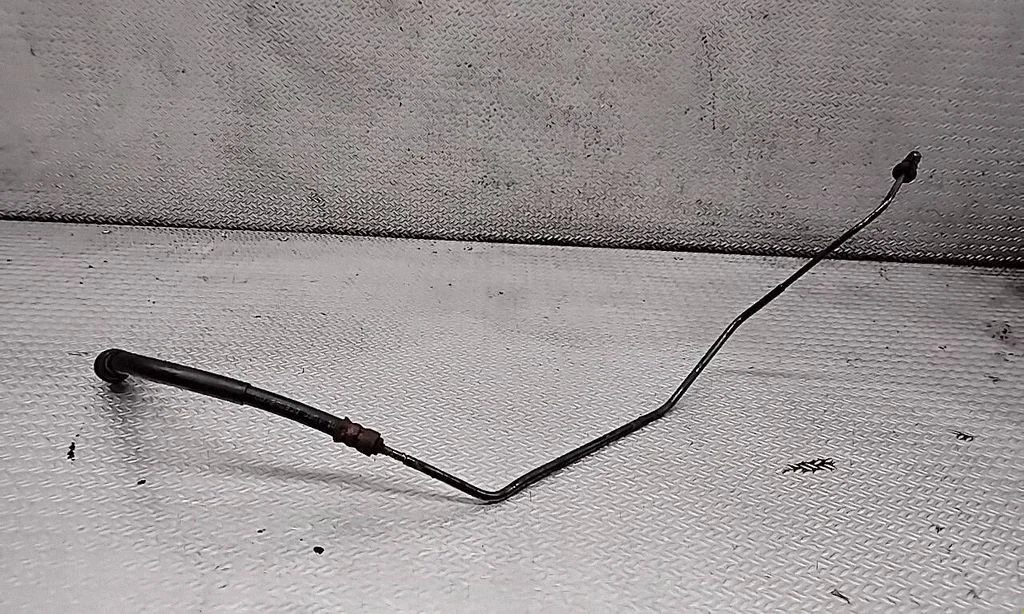 Clutch pipe/line