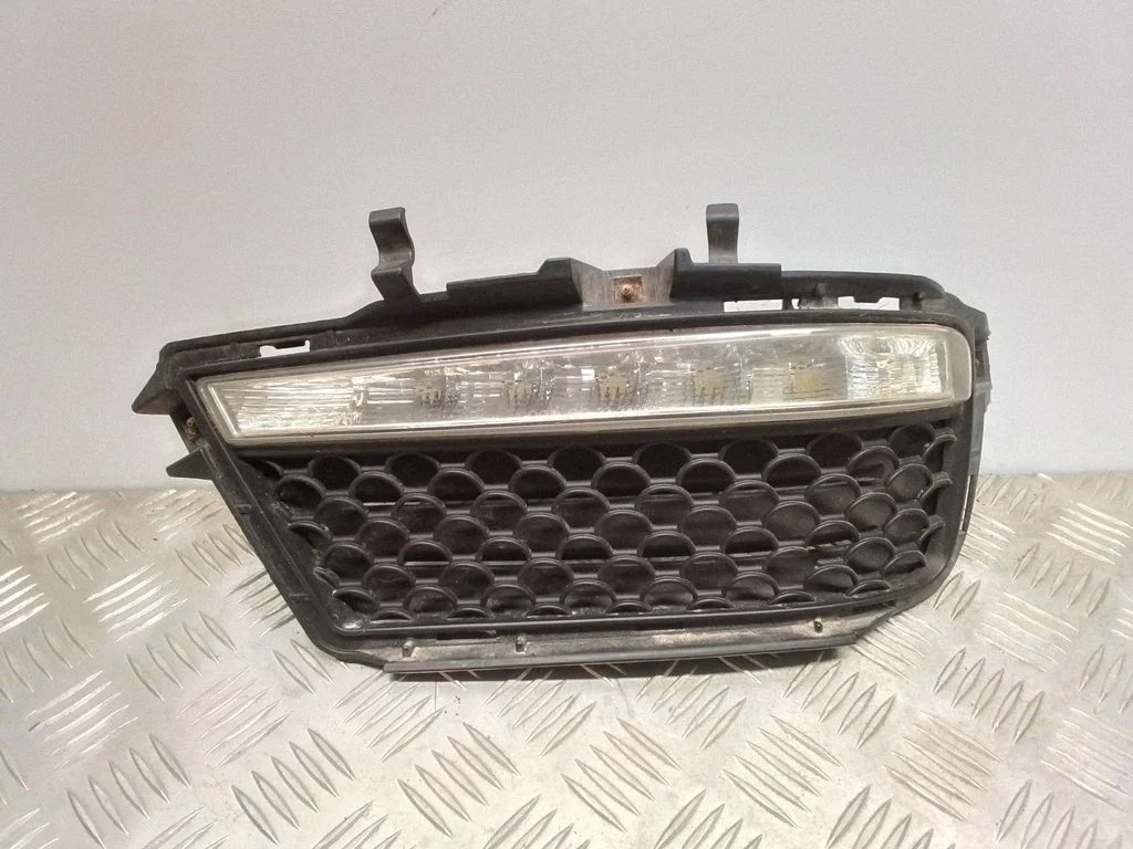 LED-päevatuli – Mercedes-Benz S-klass W221 (2005-2013)