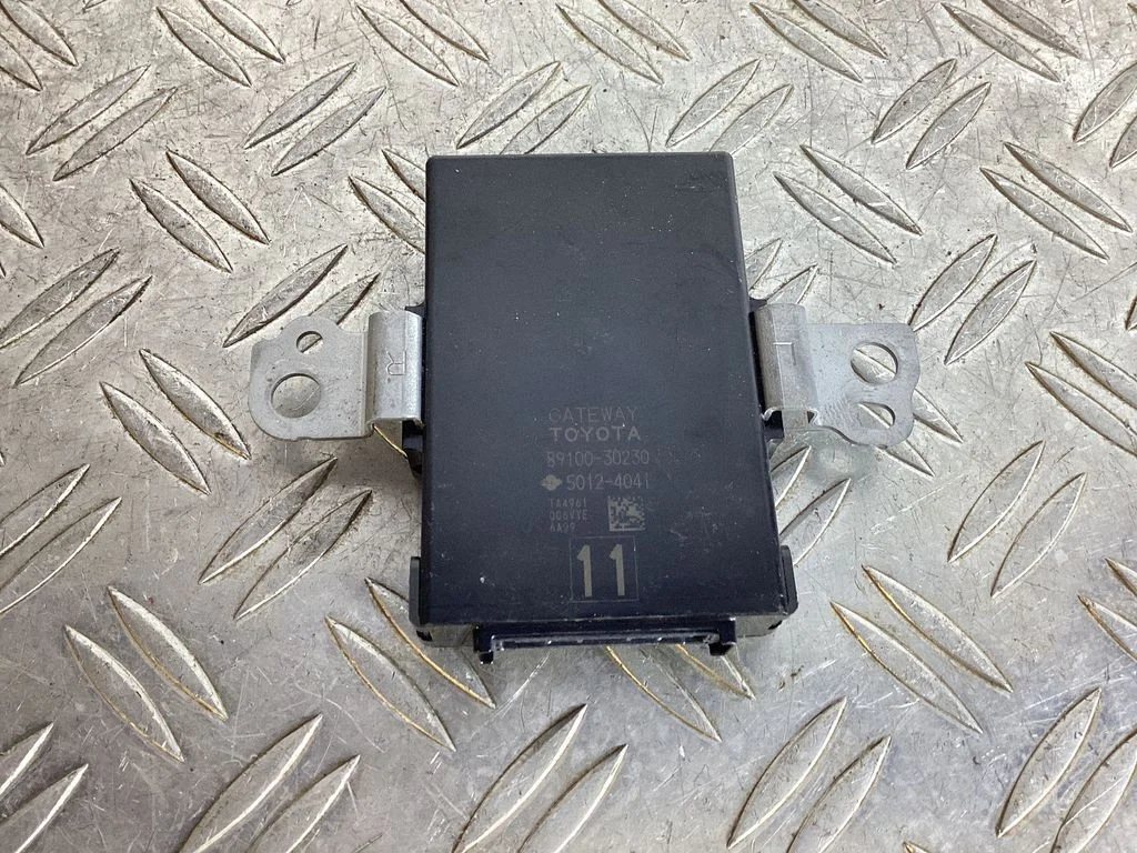 Gateway juhtmoodul – Lexus GS 250 350 300H 450H (2013-)