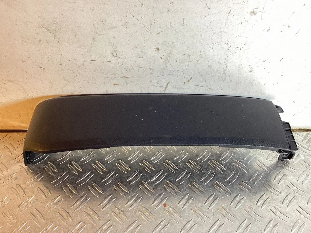 Seat trim 7186878010