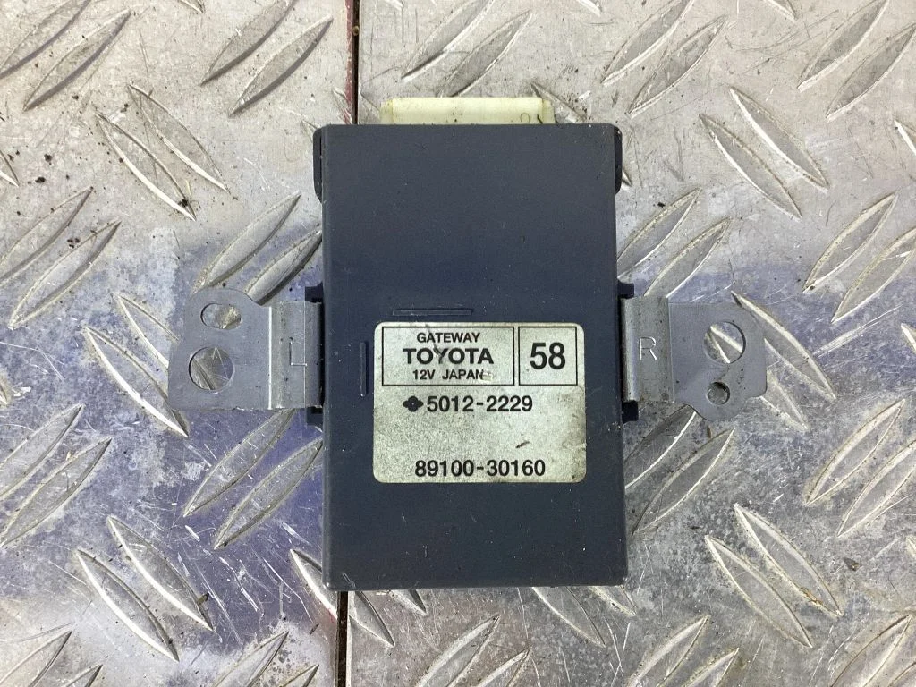 Gateway juhtmoodul – Lexus RC (2014-)