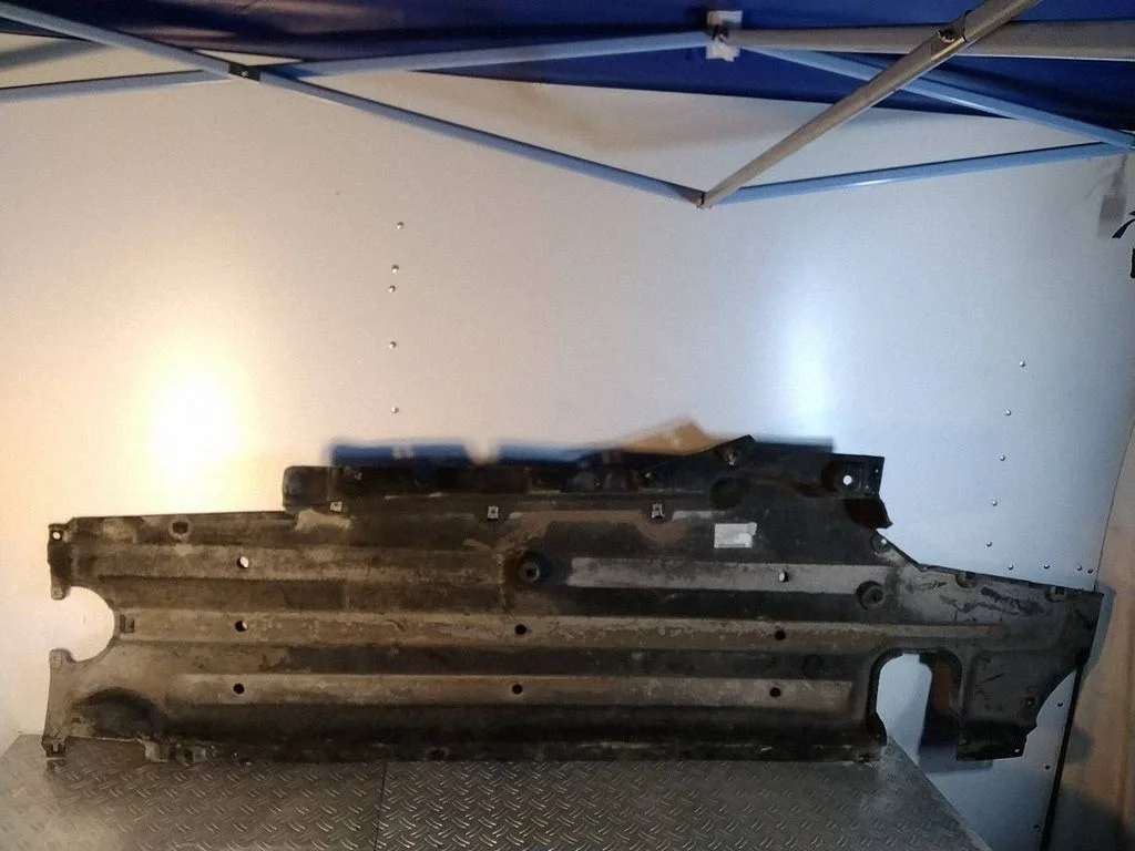Külgmine põhjakaitse – Porsche Macan (95B) (2019-)