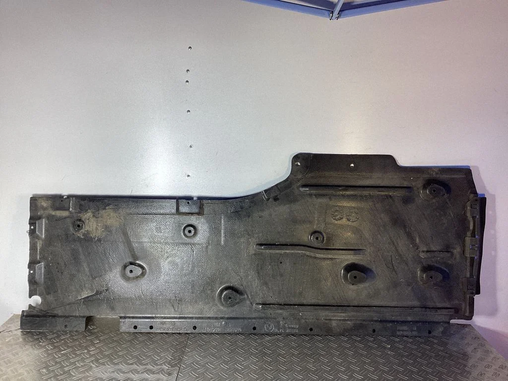 Külgmine põhjakaitse – BMW 3-seeria E90 E91 (2005-2012)