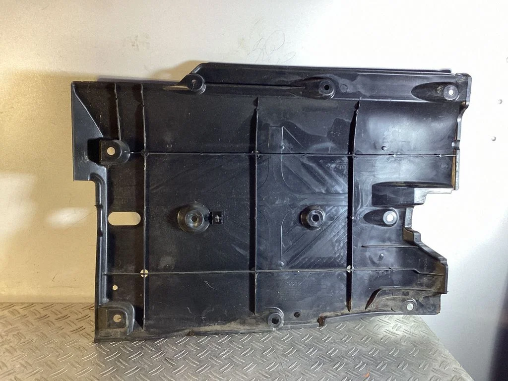 Külgmine põhjakaitse – Nissan Qashqai (2014-2016)