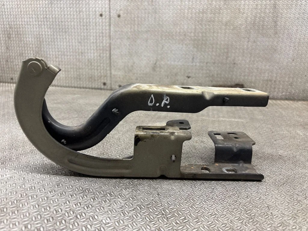 Engine bonnet/hood hinges 9682598980