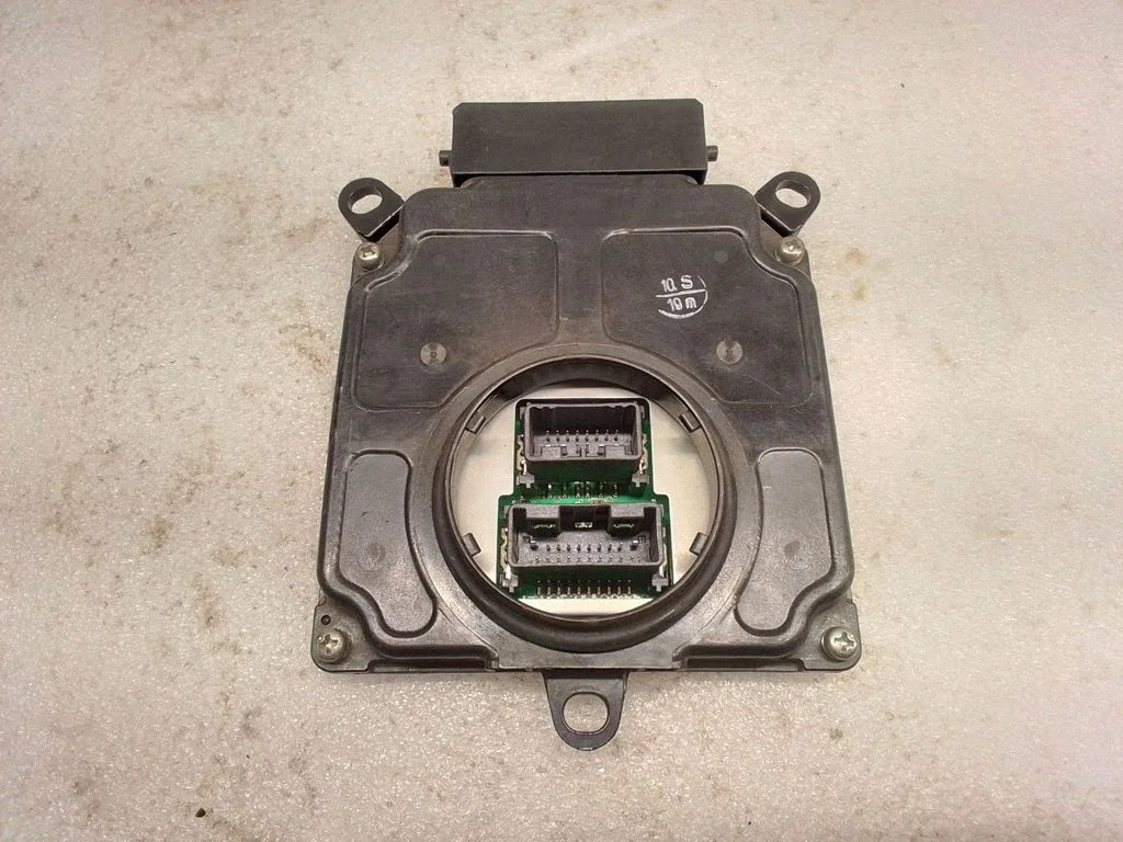LED-tulede moodul – Lexus RX 450H (2016-)