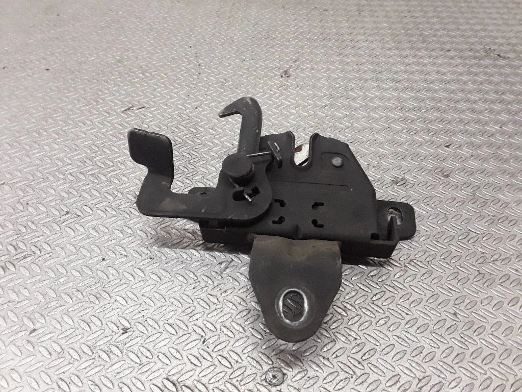 Engine bonnet/hood lock/catch