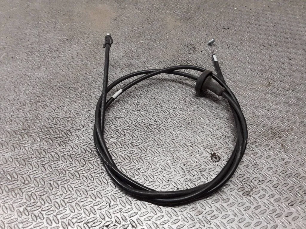 Engine bonnet/hood lock release cable