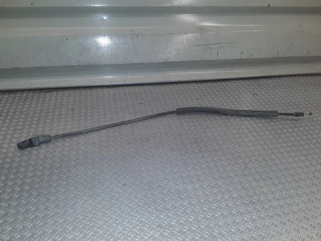 Engine bonnet/hood lock release cable 5K1823531