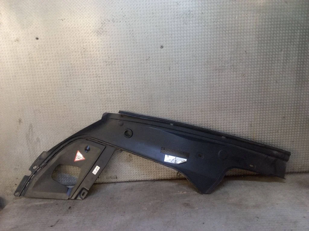 Engine bonnet/hood lock trim molding 51767019802
