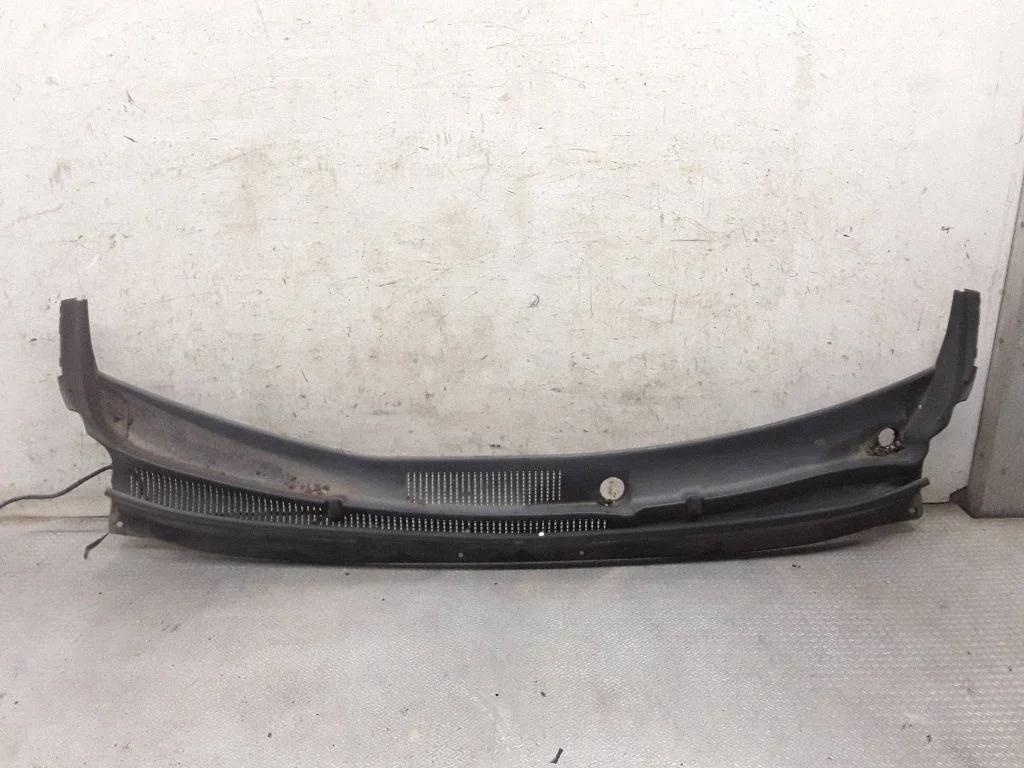 Wiper trim 861502B000
