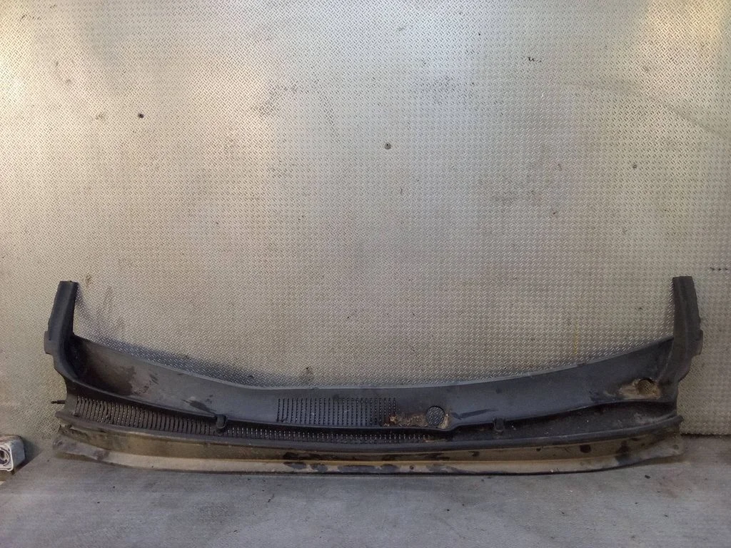 Wiper trim 861502B000
