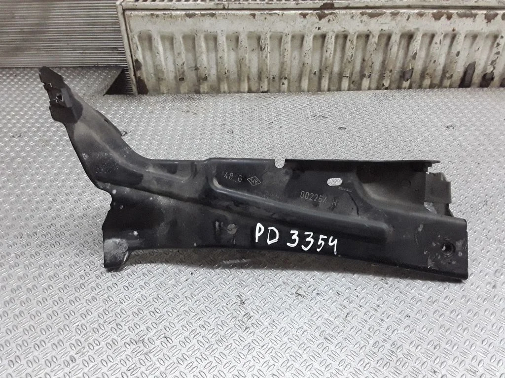 Spārna kronšteins 002254H
