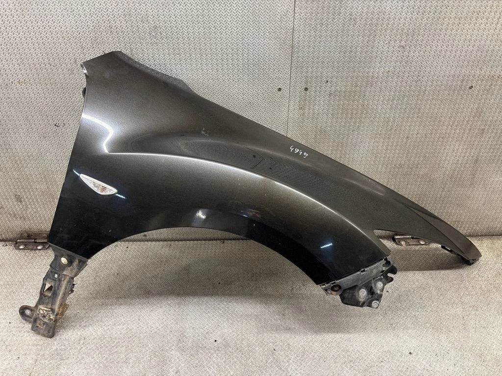 Fender – front right